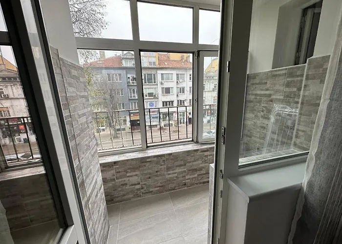 Apartment опера. стил и комфорт. идеален център. Warna