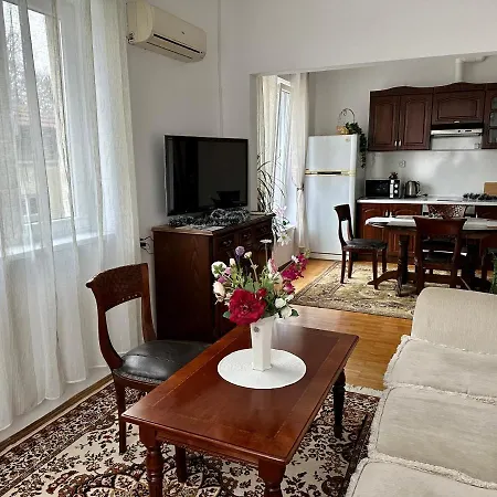 опера. стил и комфорт. идеален център. * Varna